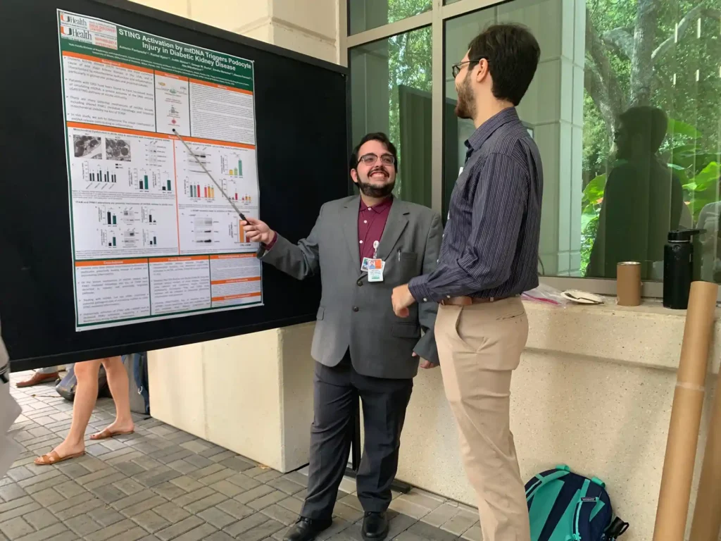 medical student presents his research